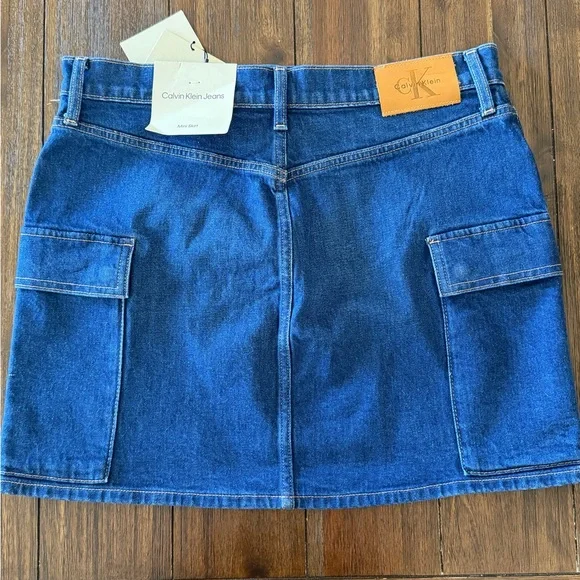 NWT Calvin Klein Utility Jean Cargo Mini Skirt Size 30 - Picture 3 of 6